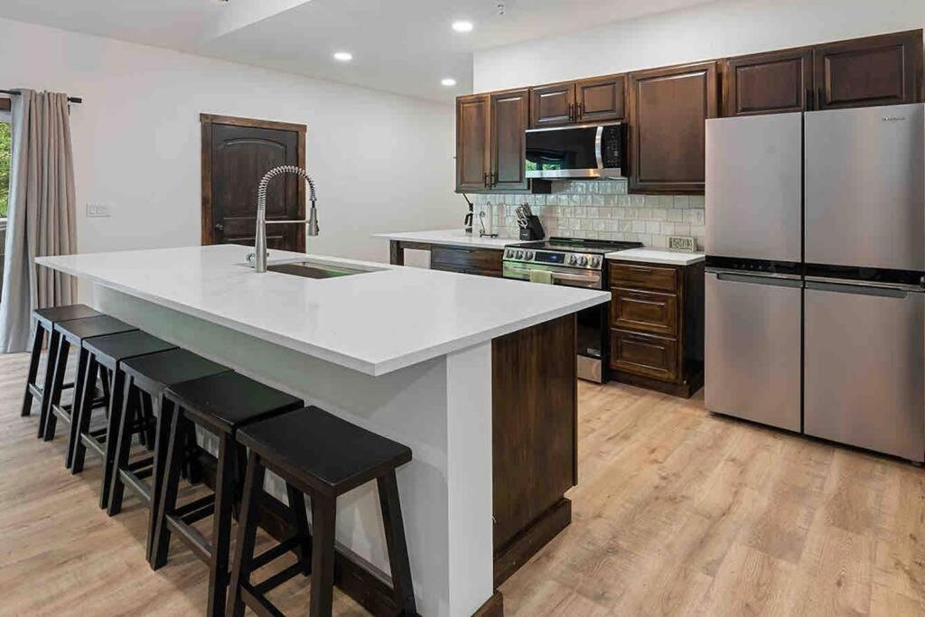 Luxe Mt. Rainier Lodge W/ Hot Tub-Ac-Game Room Ashford Exteriör bild